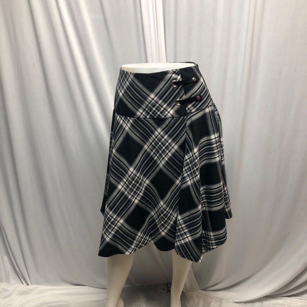 Studio Jax Black White Plaid Skirt Womens Size 4 Dark Acedemia A-Line Flare